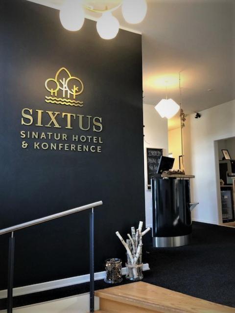 מידלפרט Sixtus Sinatur Hotel & Konference מראה חיצוני תמונה